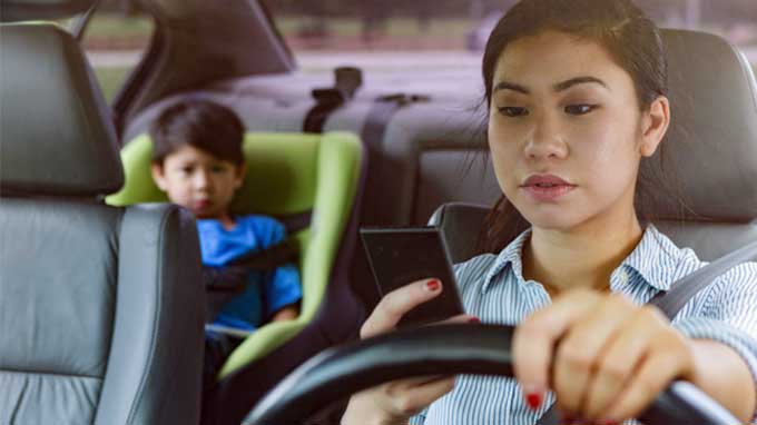 distracted parent driver