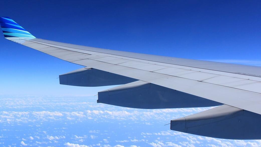 airplane travel safety