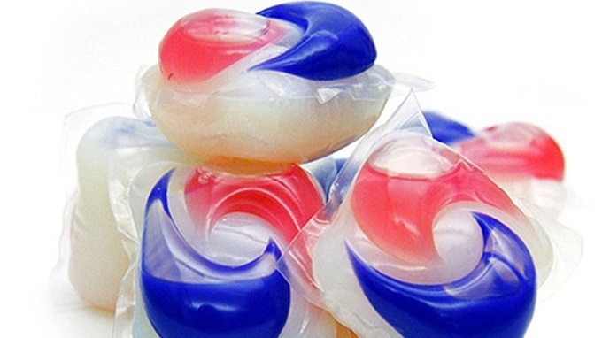 dangers of laundry detergent packets